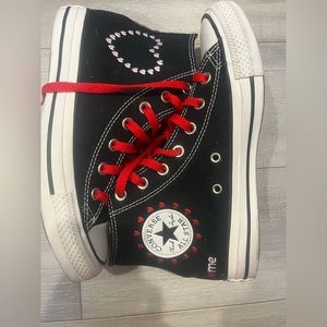 valentine’s Day, edition Converse